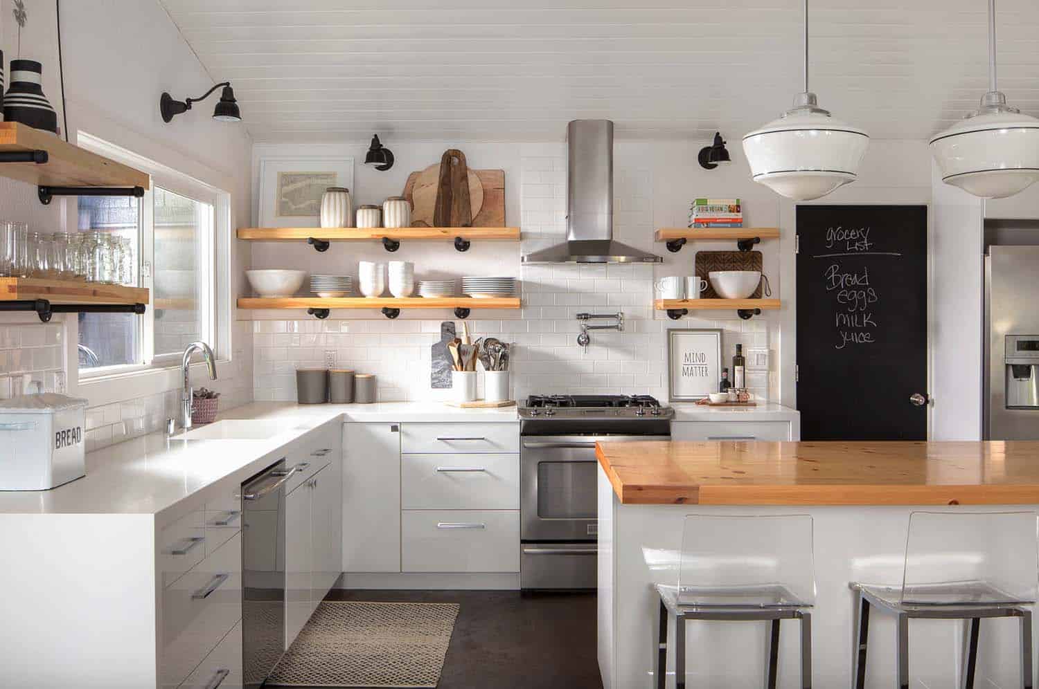 farmhouse-kitchen