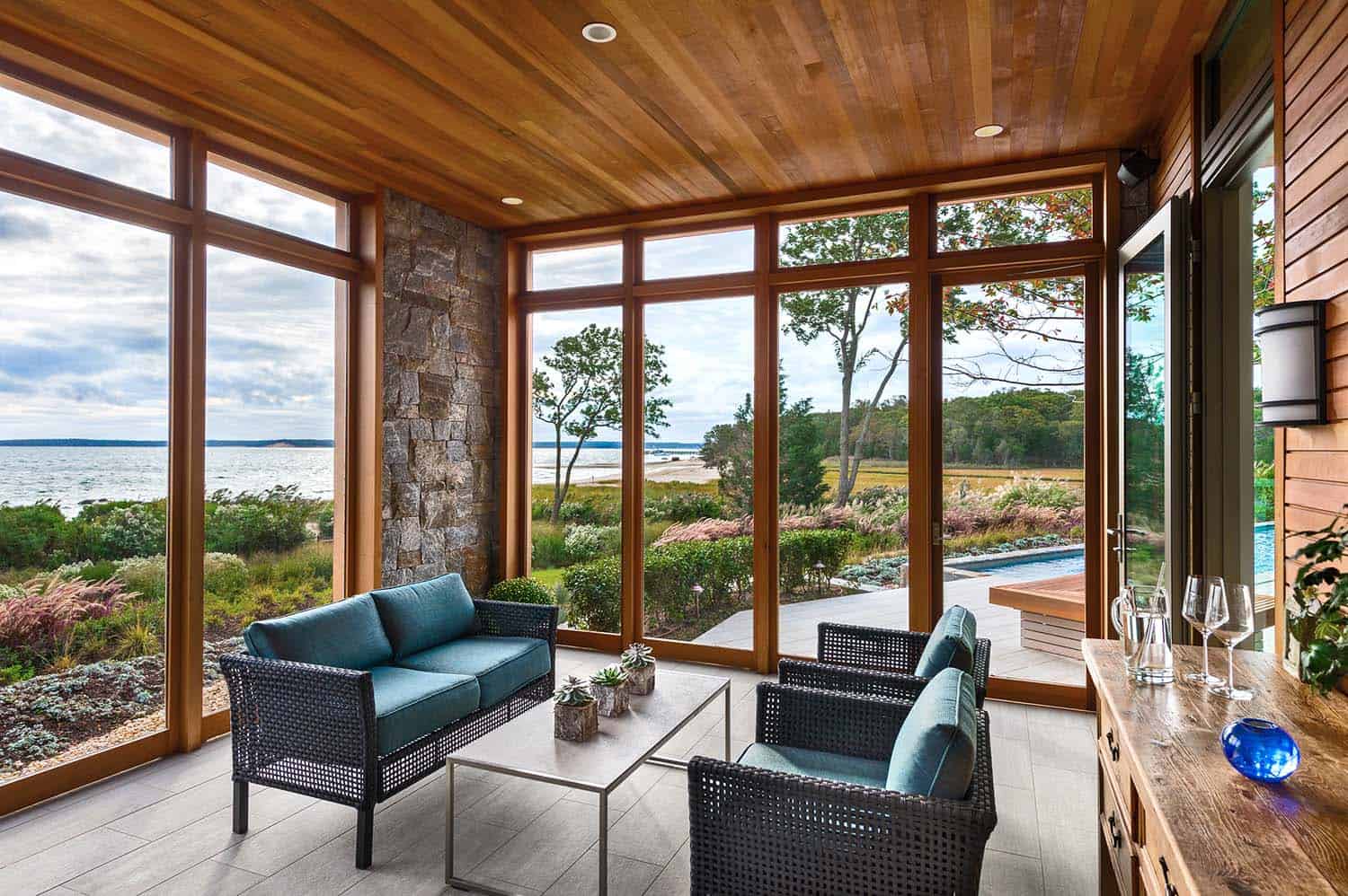 contemporary-sunroom