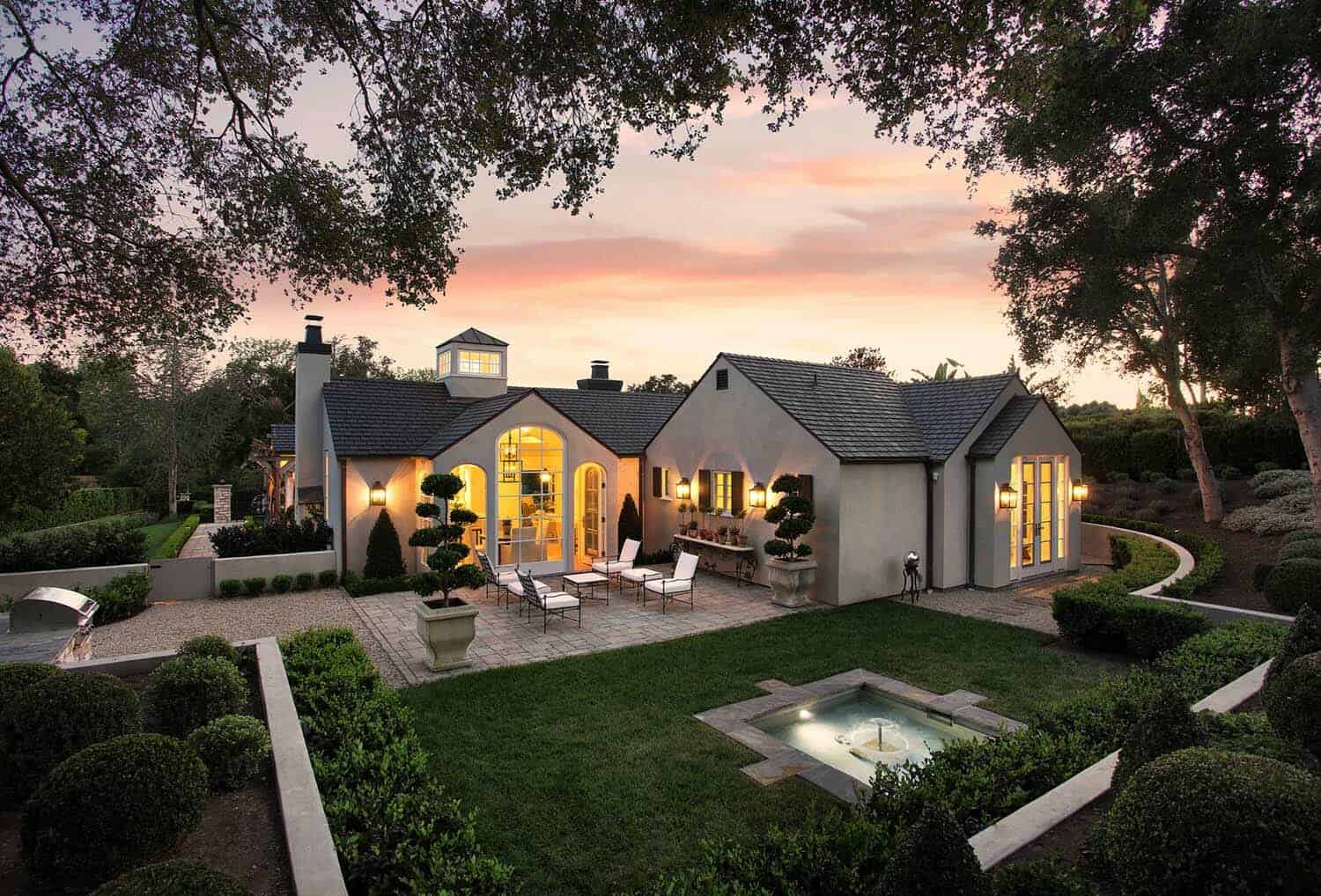 farmhouse-exterior