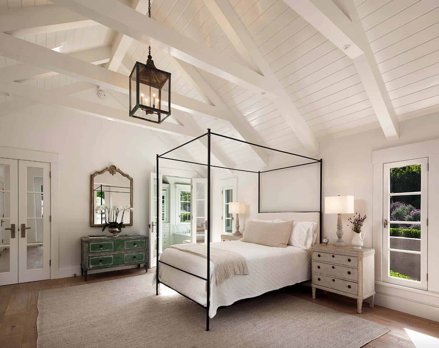 farmhouse-bedroom