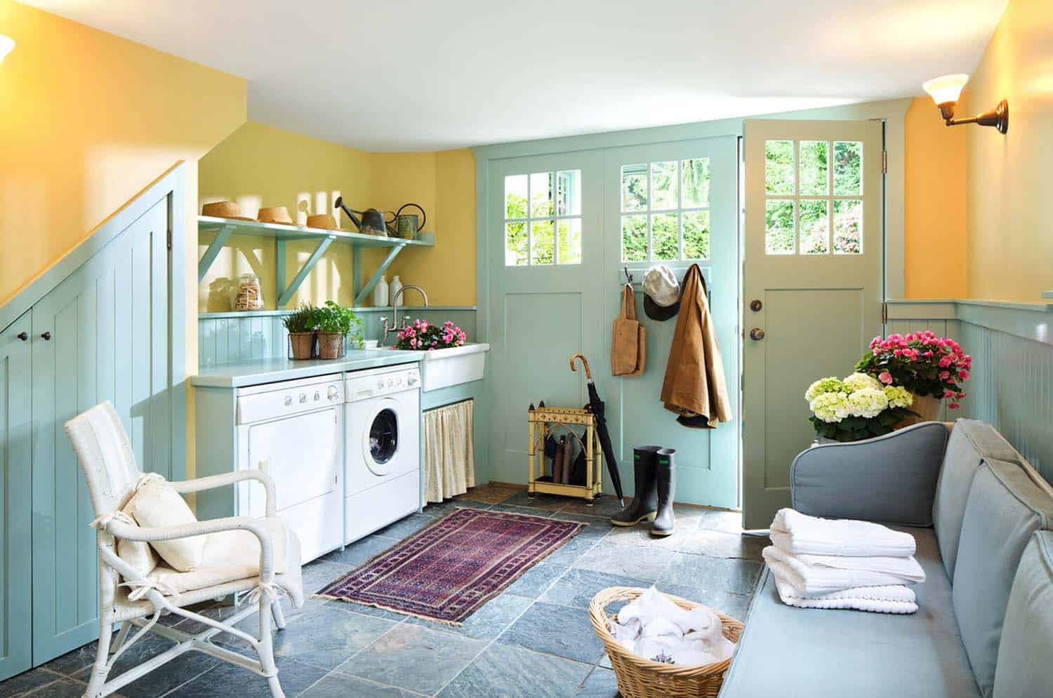 farmhouse-style-laundry-room