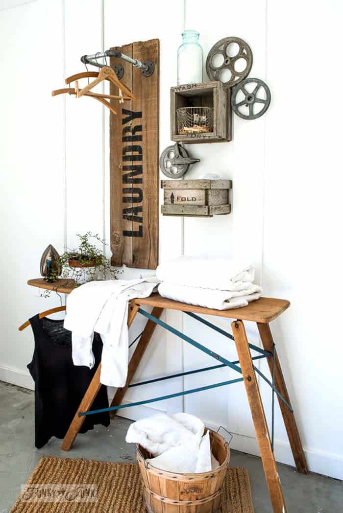 farmhouse-style-laundry-room