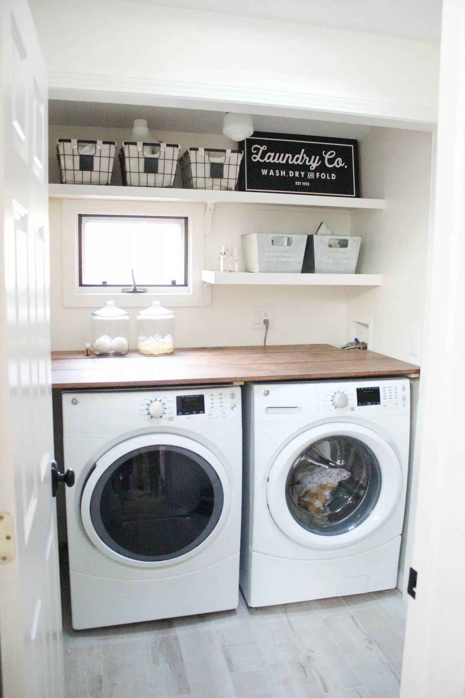 farmhouse-style-laundry-room