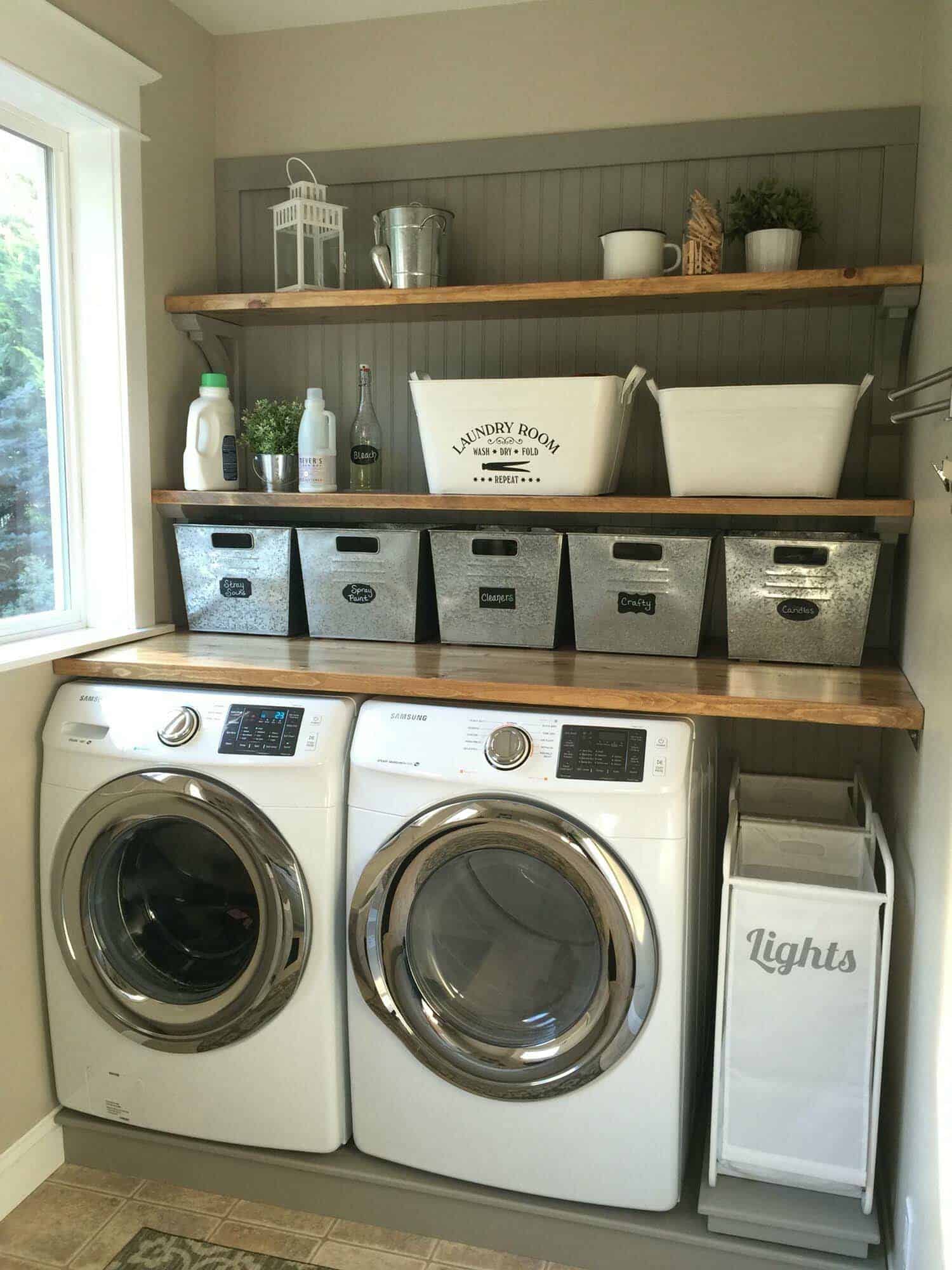 farmhouse-style-laundry-room