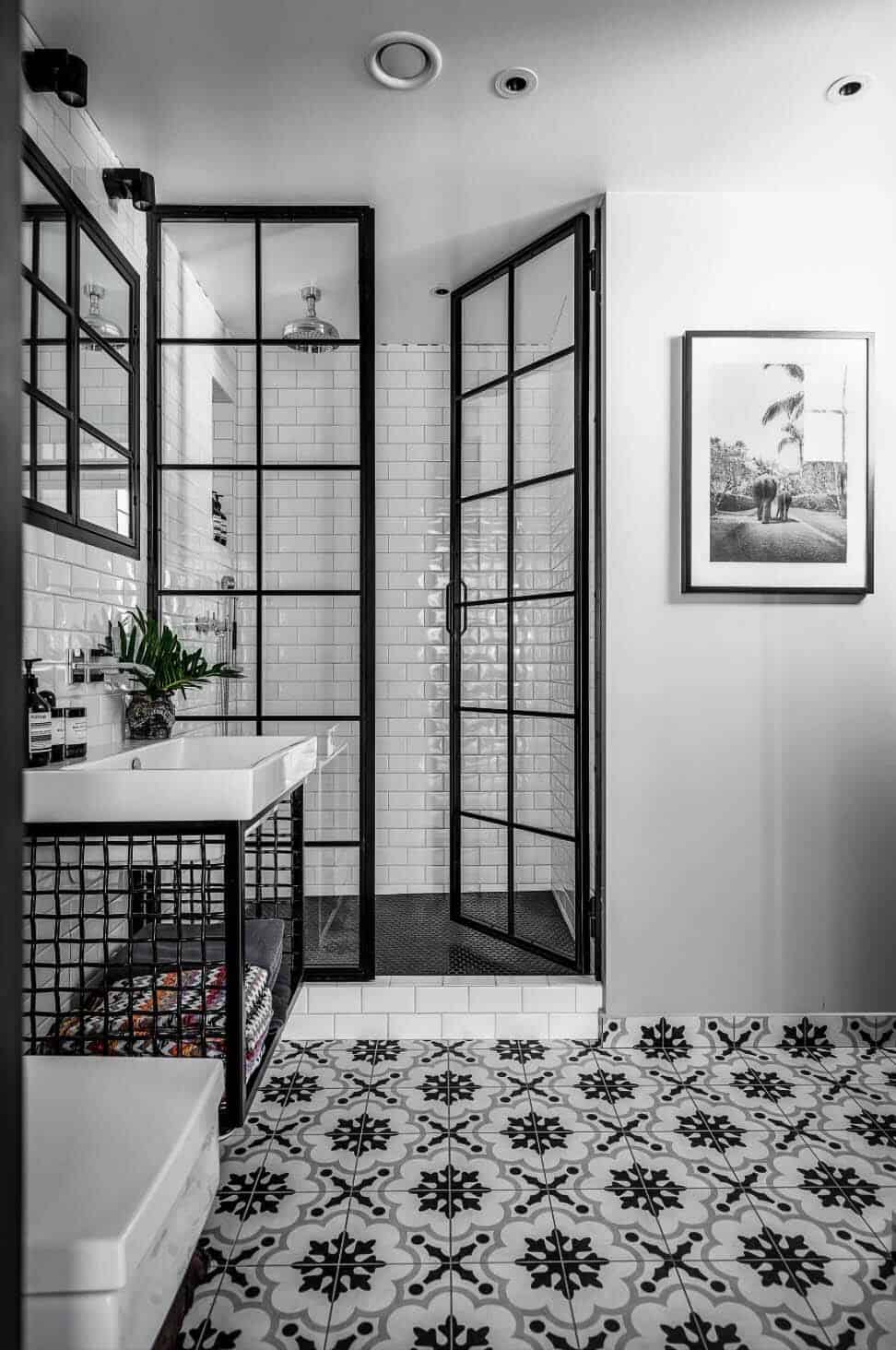 black-white-bathroom