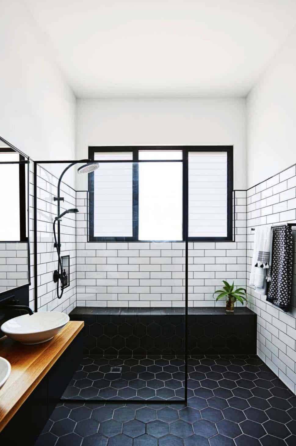 black-white-bathroom