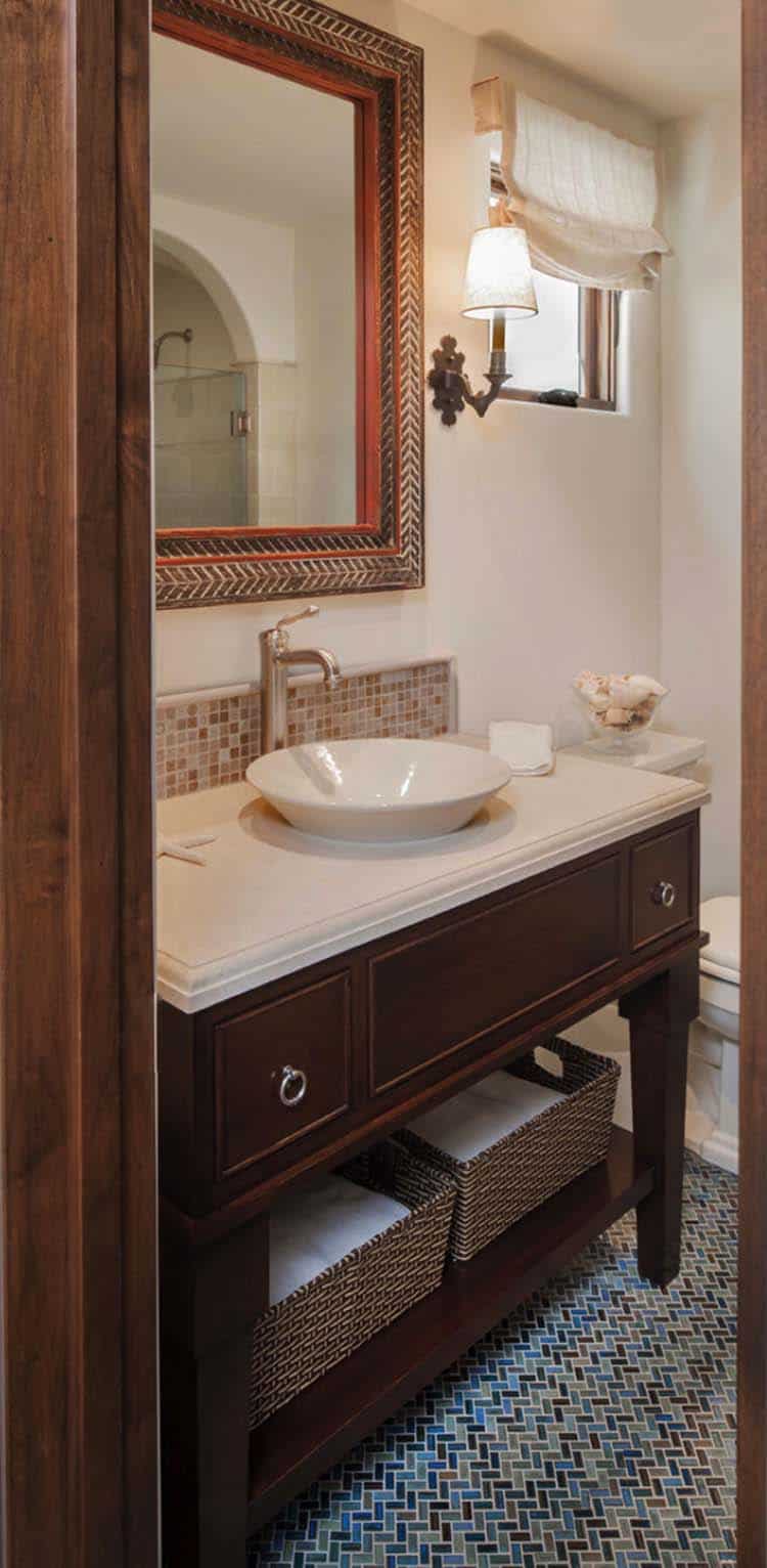 spanish-coastal-mediterranean-bathroom