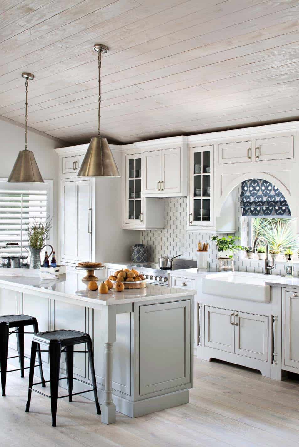 beach-style-kitchen