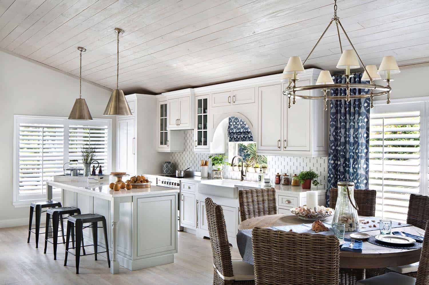 beach-style-kitchen