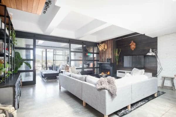 featured posts image for Swanky industrial style live/work artist penthouse in East Vancouver