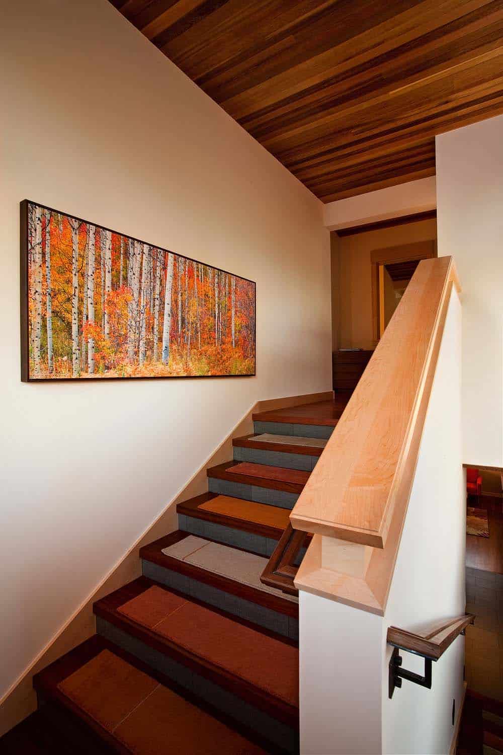 rustic-home-staircase
