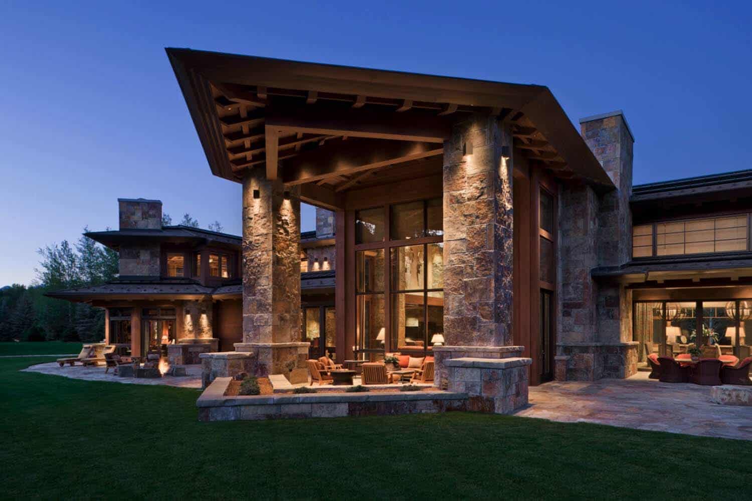 rustic-mountain-home-exterior