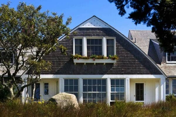 featured posts image for Cozy seaside gable house boasts breathtaking views over the Atlantic Ocean