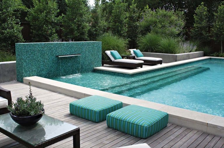 20+ Spectacular Outdoor Swimming Pool Ideas With Gorgeous Surroundings
