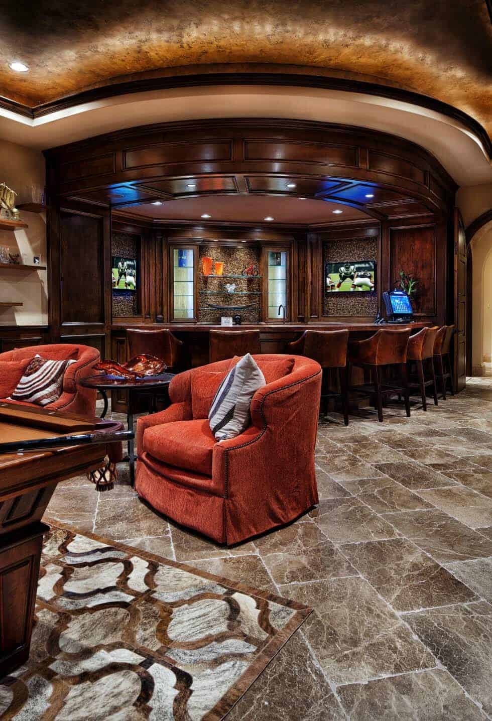 mediterranean-family-room