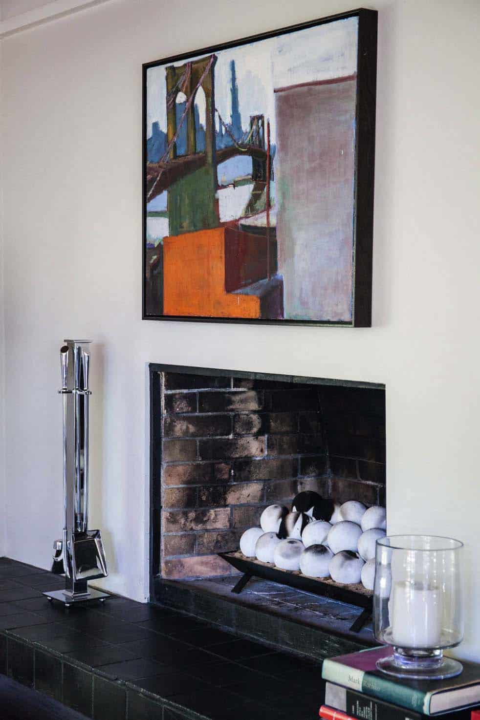 midcentury-family-room
