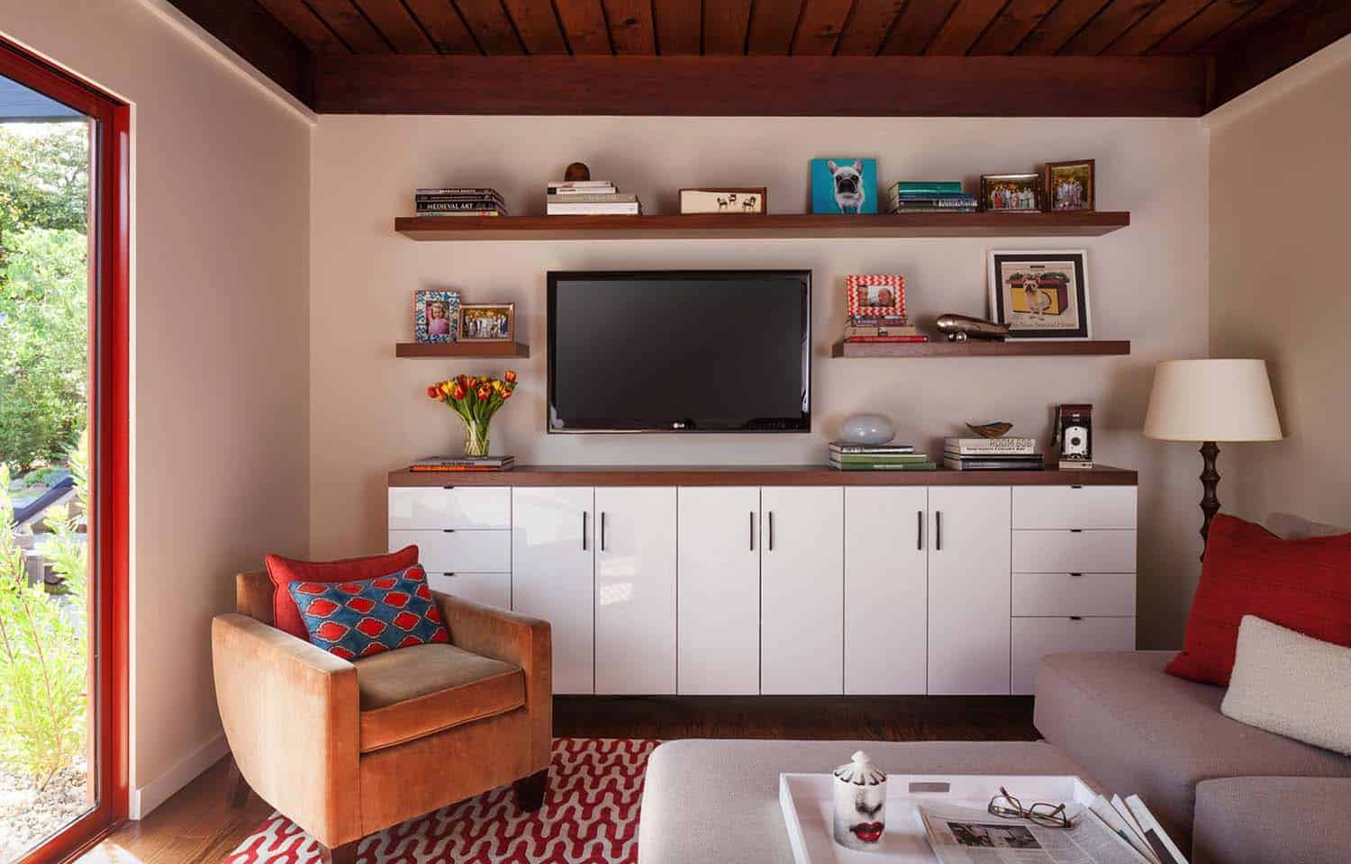 midcentury-home-theater