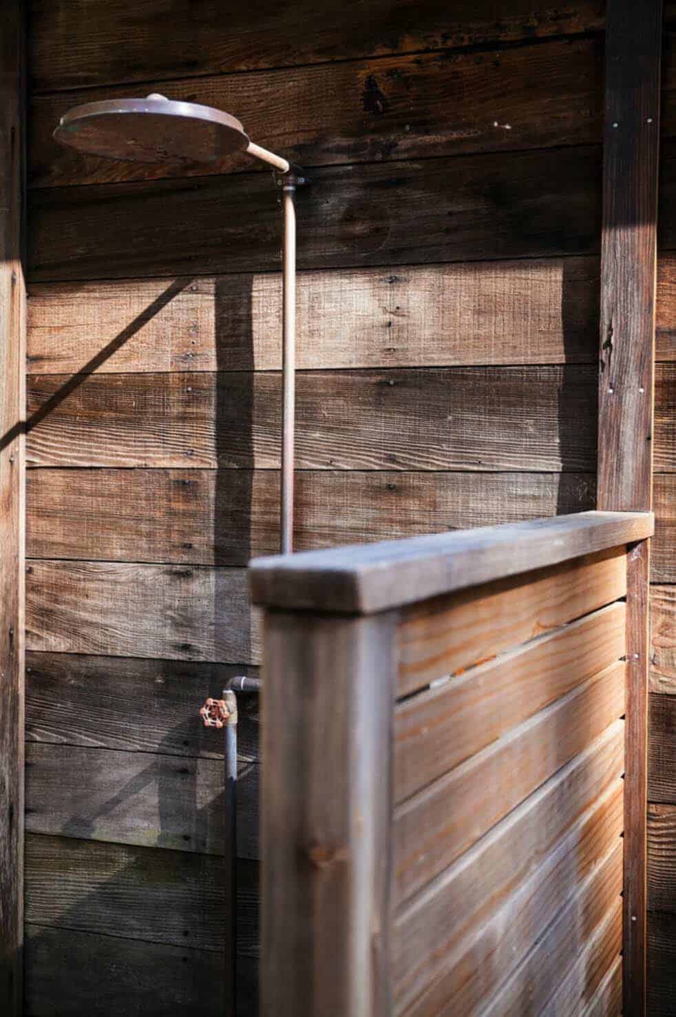 midcentury-patio