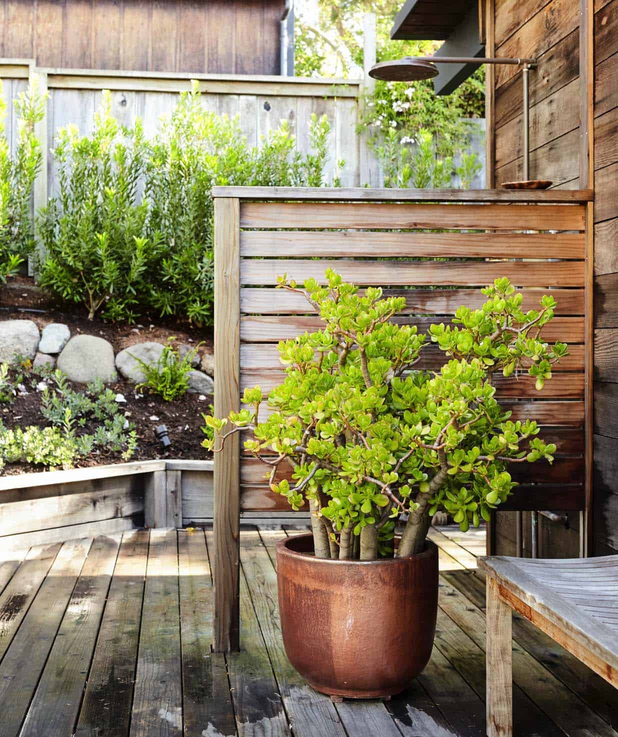 contemporary-deck