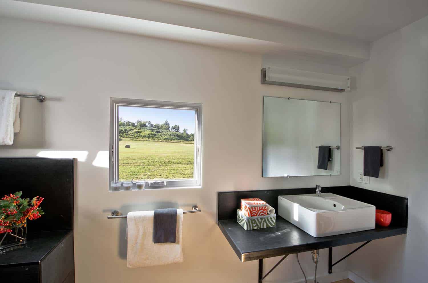 modern-bathroom