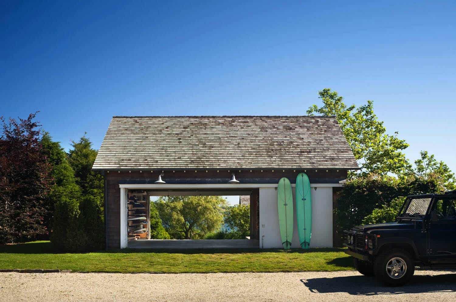 beach-style-shed