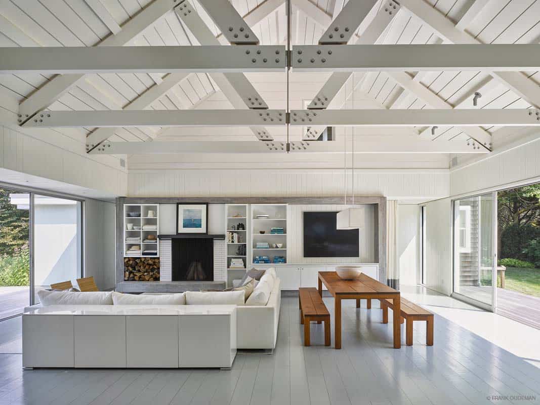 beach-style-living-room