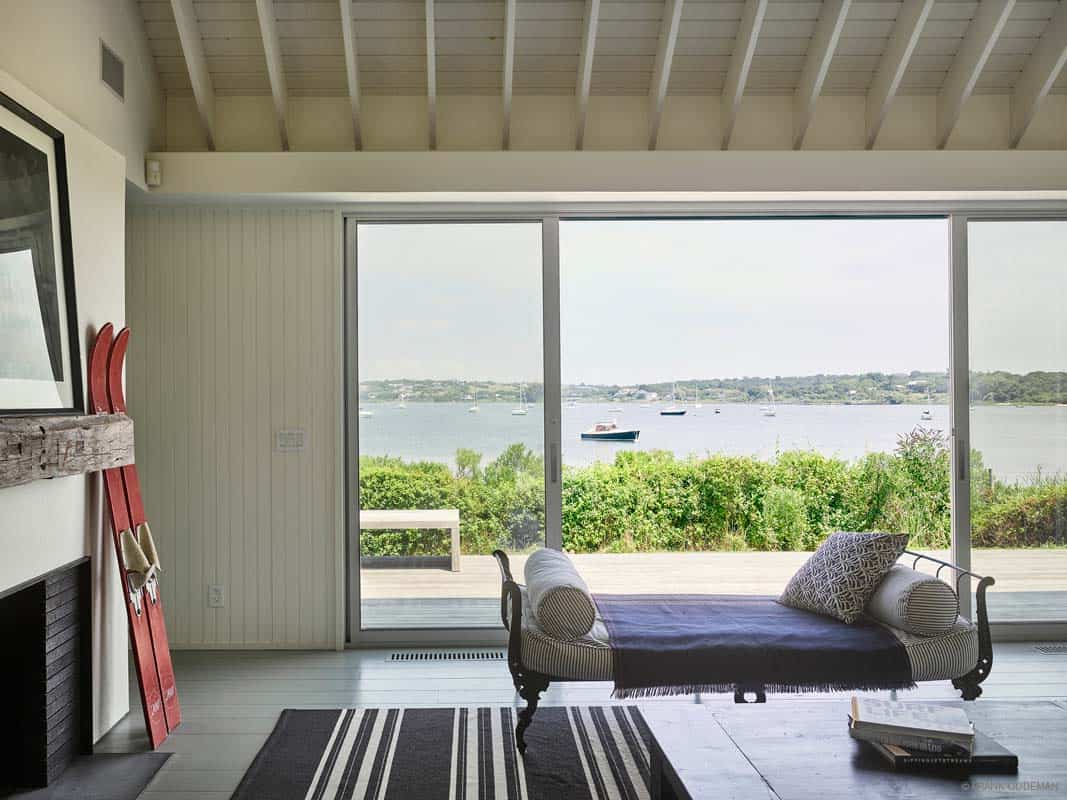 beach-style-living-room