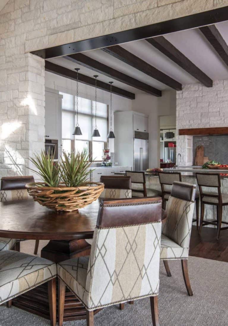 Delightful hilltop ranch house embraces the Texas Hill Country style