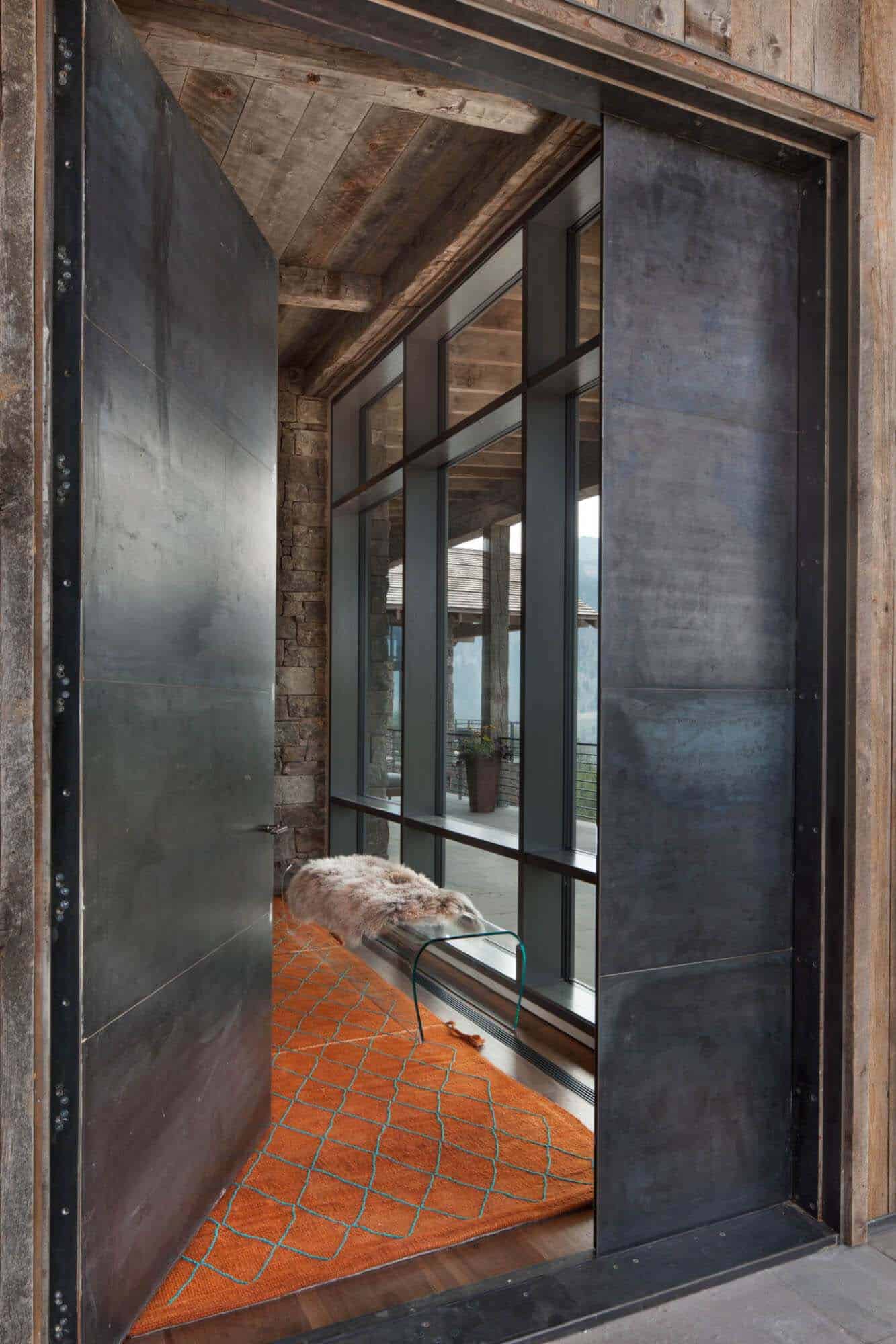 rustic-mountain-home-entry