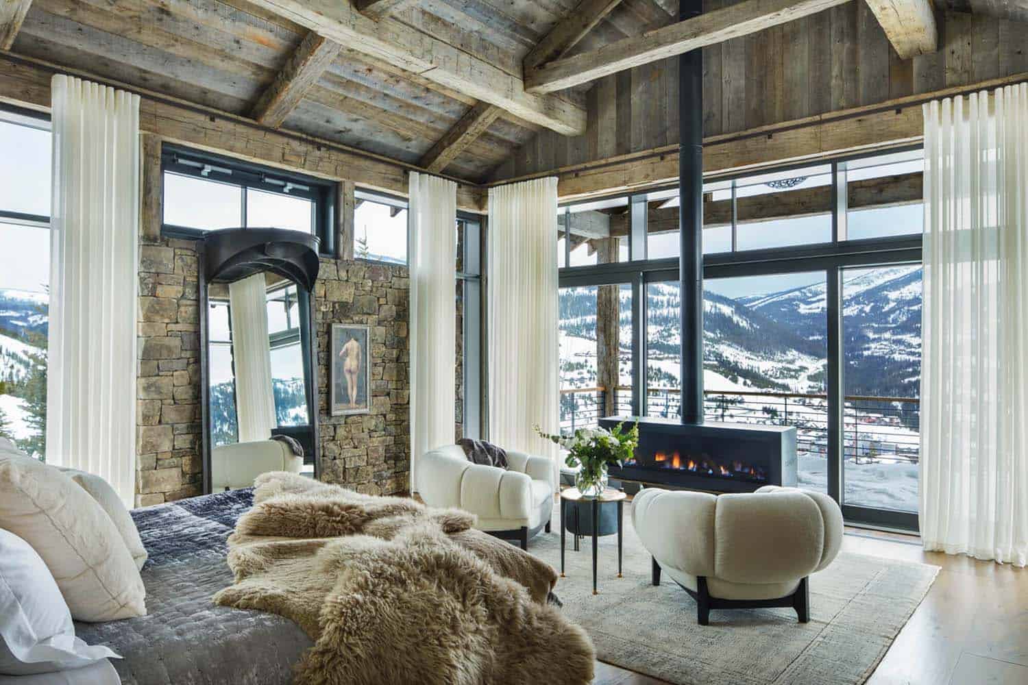 rustic-mountain-home-bedroom