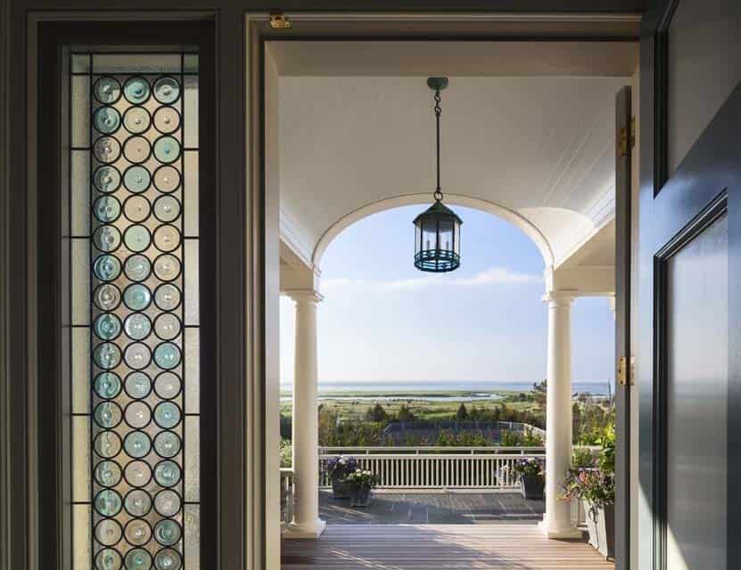 beach-house-entry