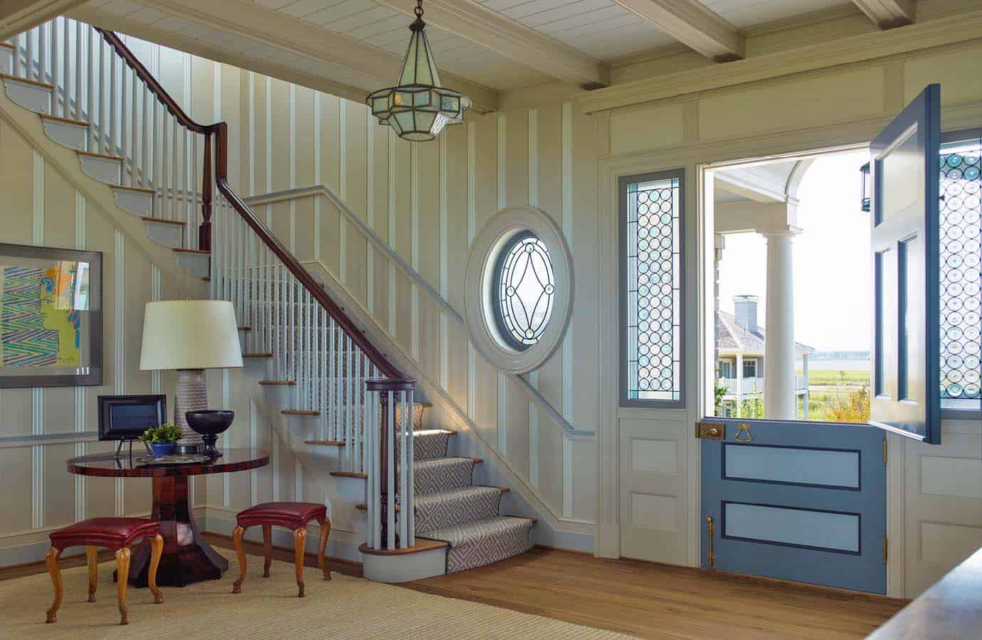 beach-house-entry