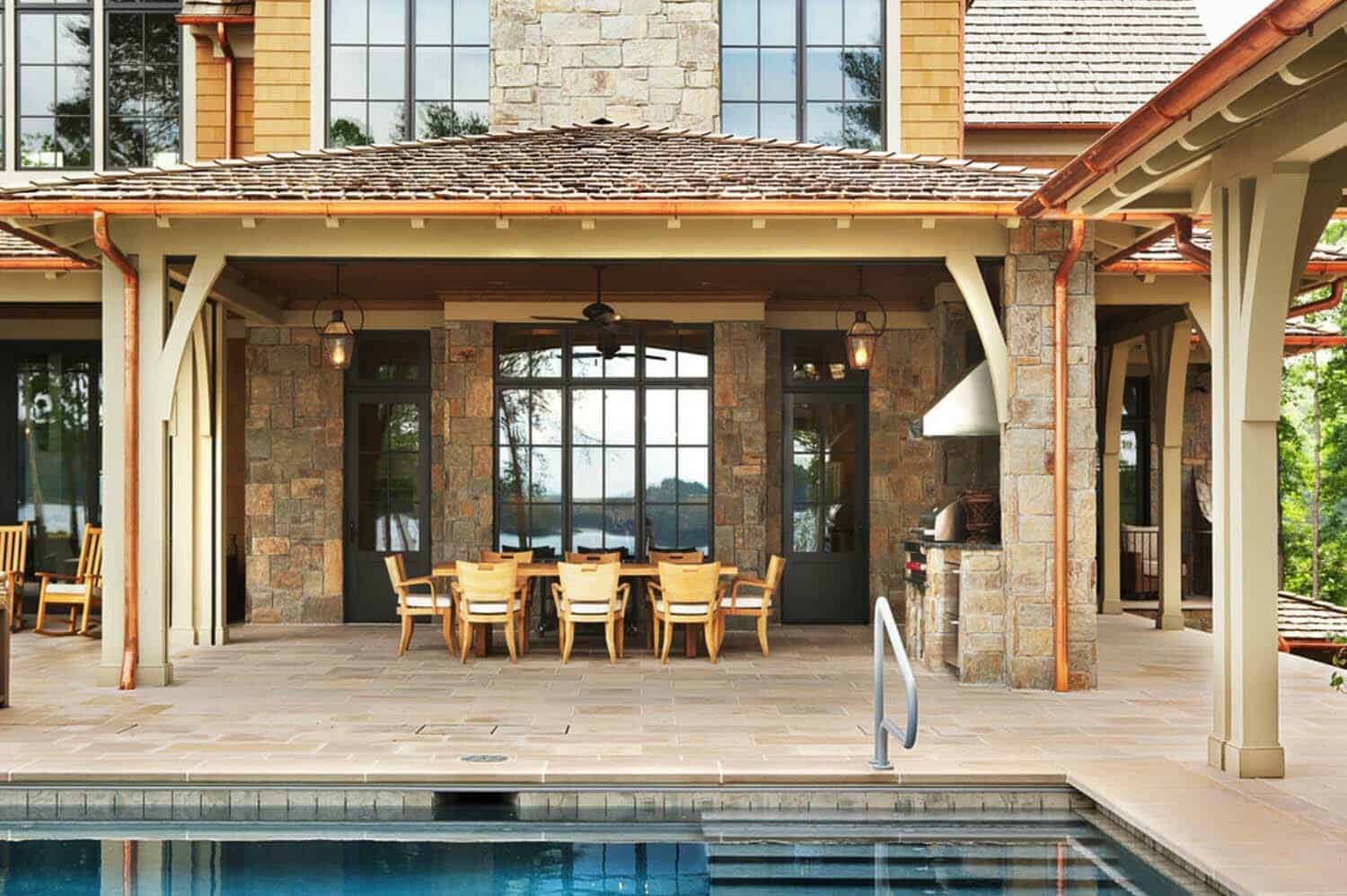 waterfront-house-traditional-pool