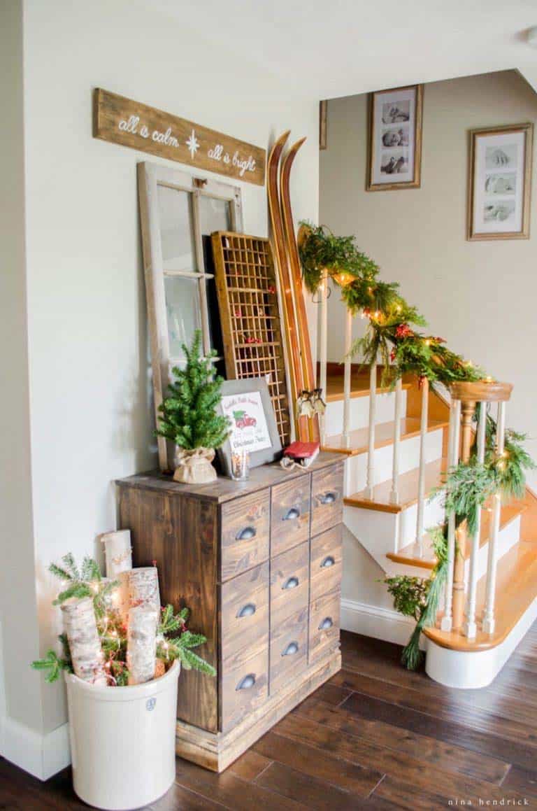 christmas-decorated-entryway-tree-farm-inspired