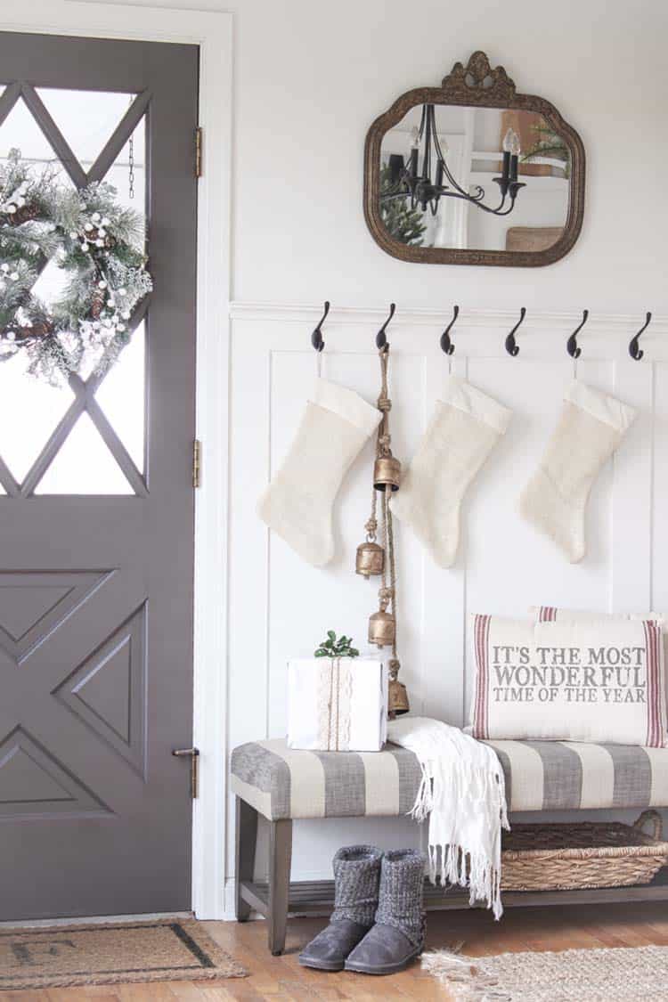christmas-decorated-entryway-farmhouse-style