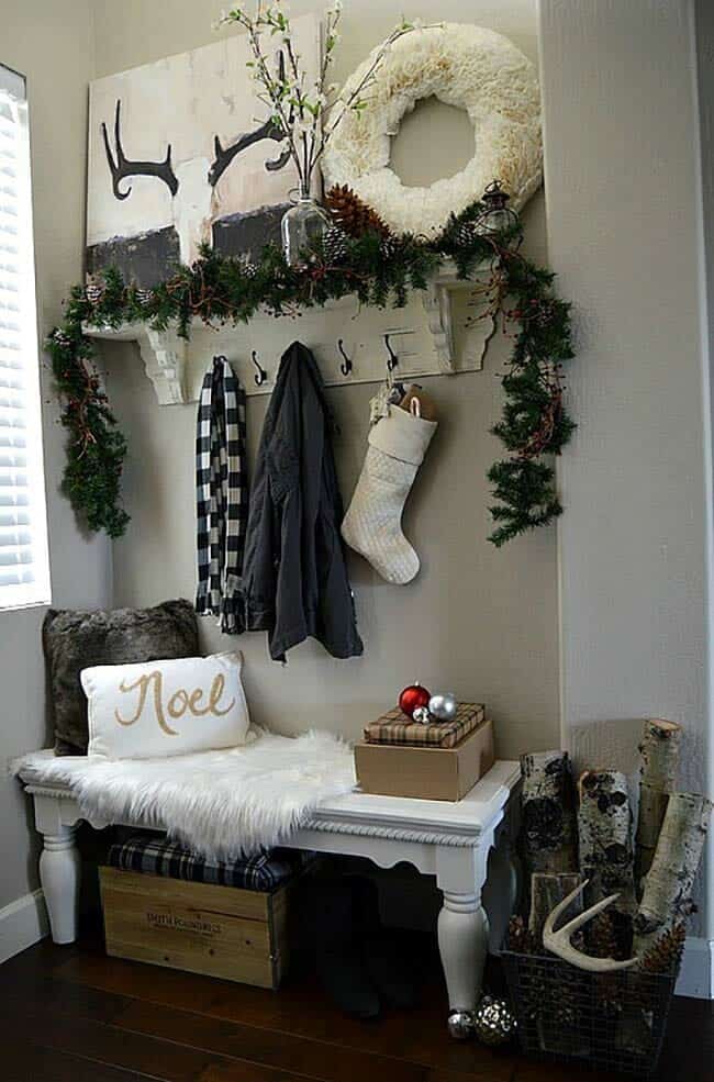 christmas-decorated-entryway-garland-handmade-wreath