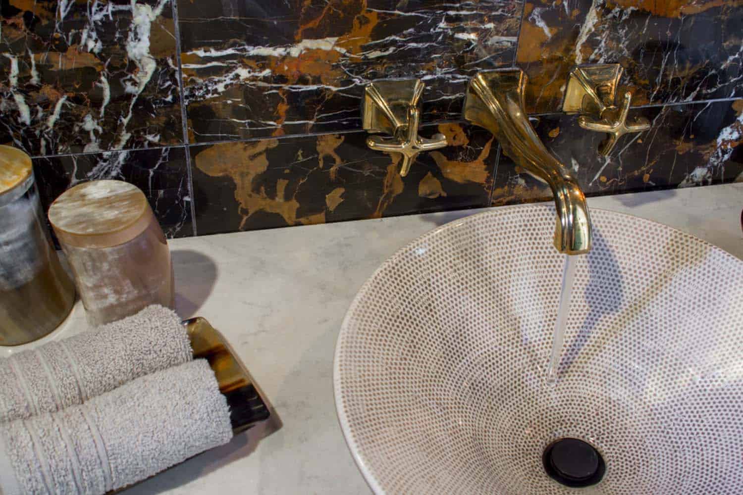 contemporary-powder-bathroom