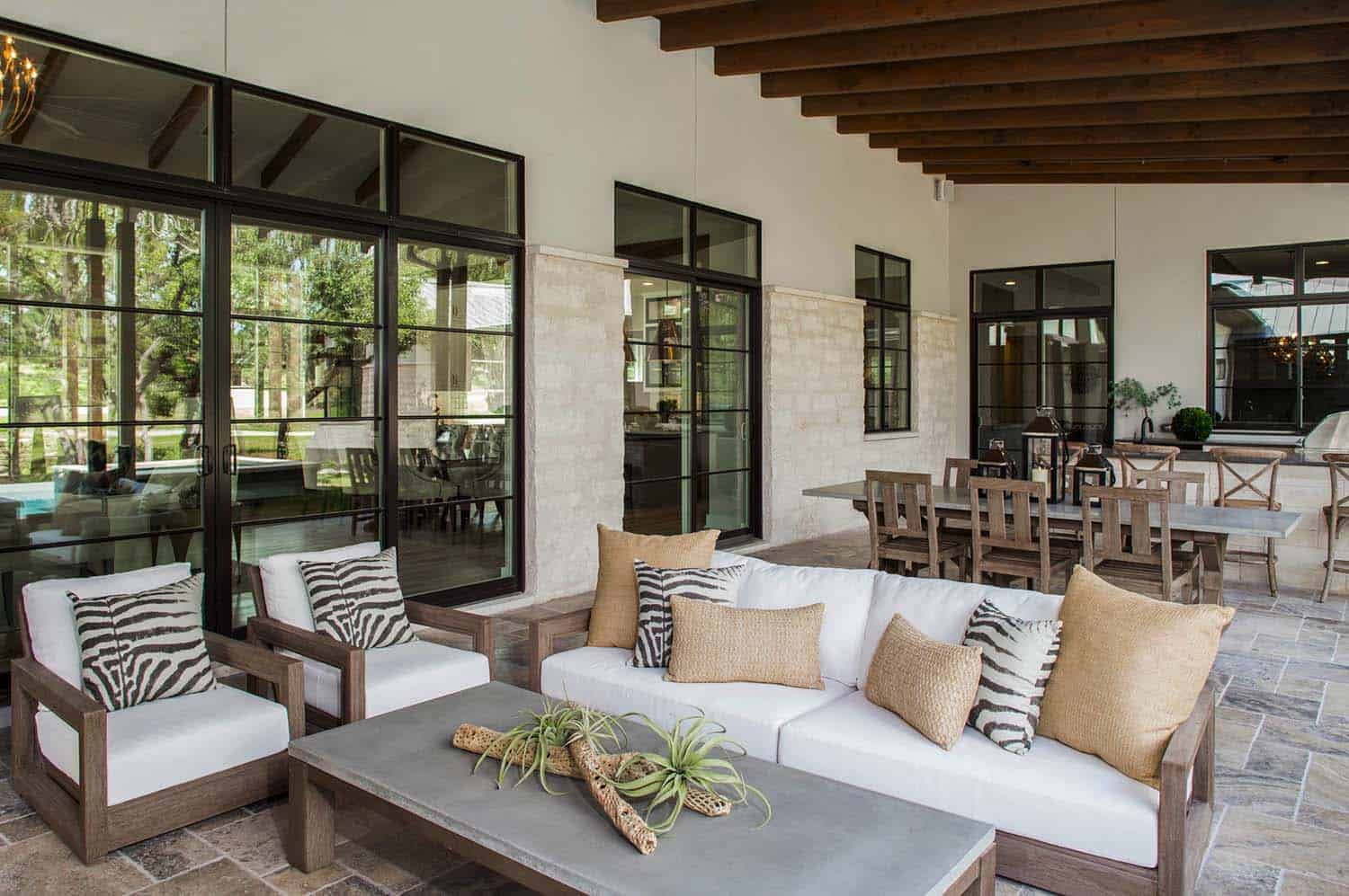 contemporary-covered-patio