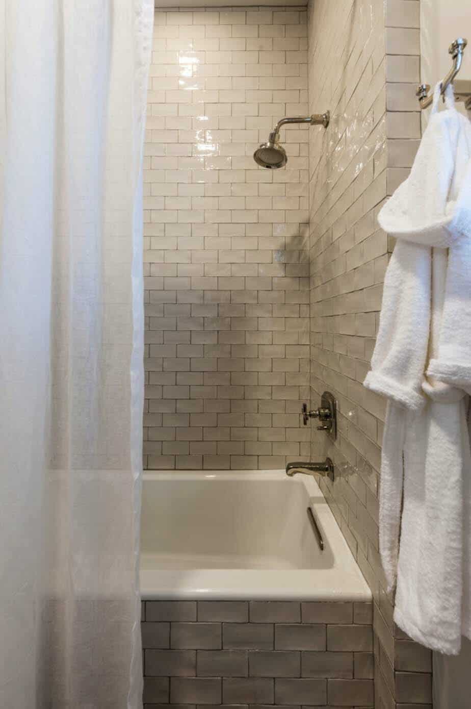 contemporary-bathroom