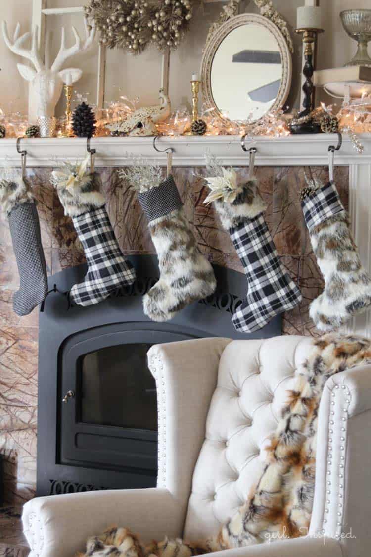 farmhouse-inspired-christmas-decor-diy-fur-flannel-stockings