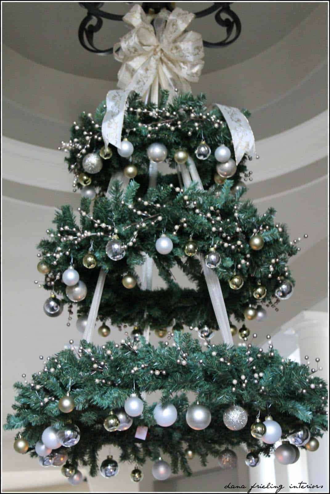 christmas-decorated-chandeliers