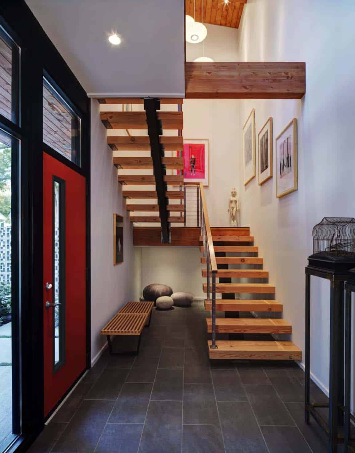 courtyard-house-contemporary-entry