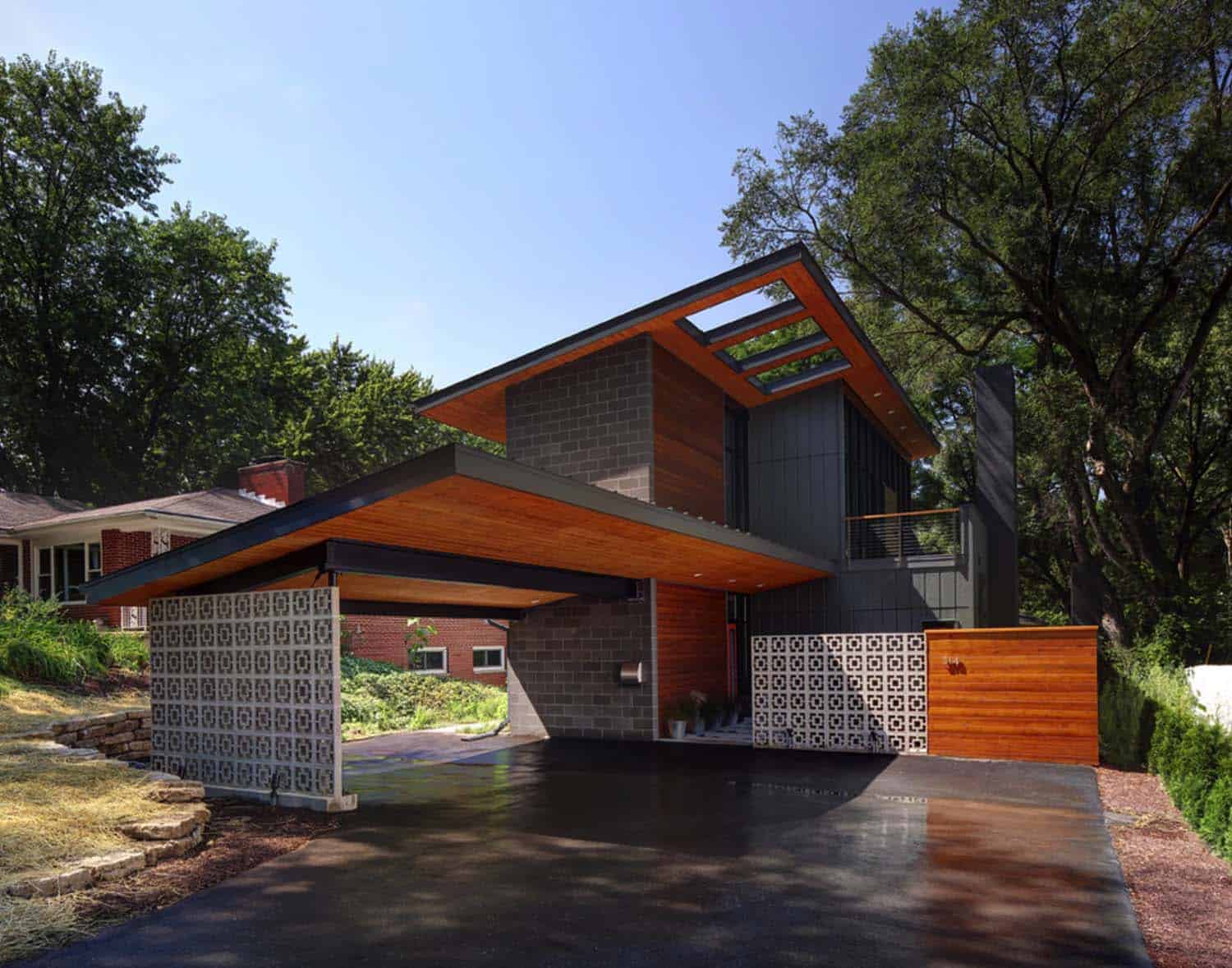 courtyard-house-contemporary-exterior