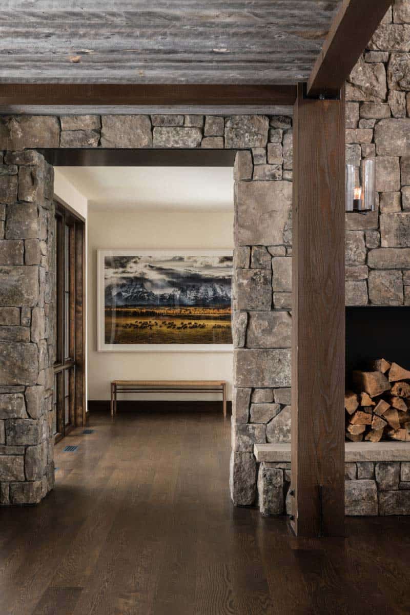 mountain-modern-entry