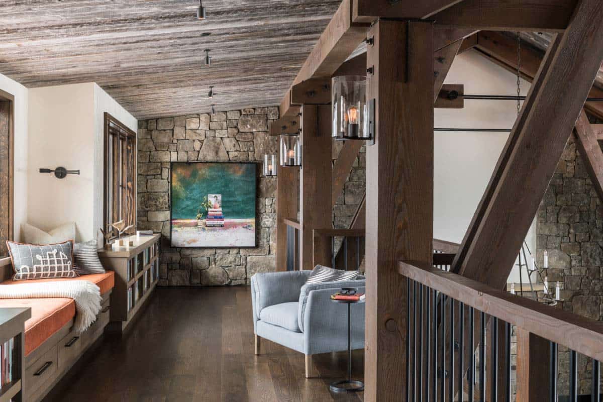 mountain-modern-staircase-landing