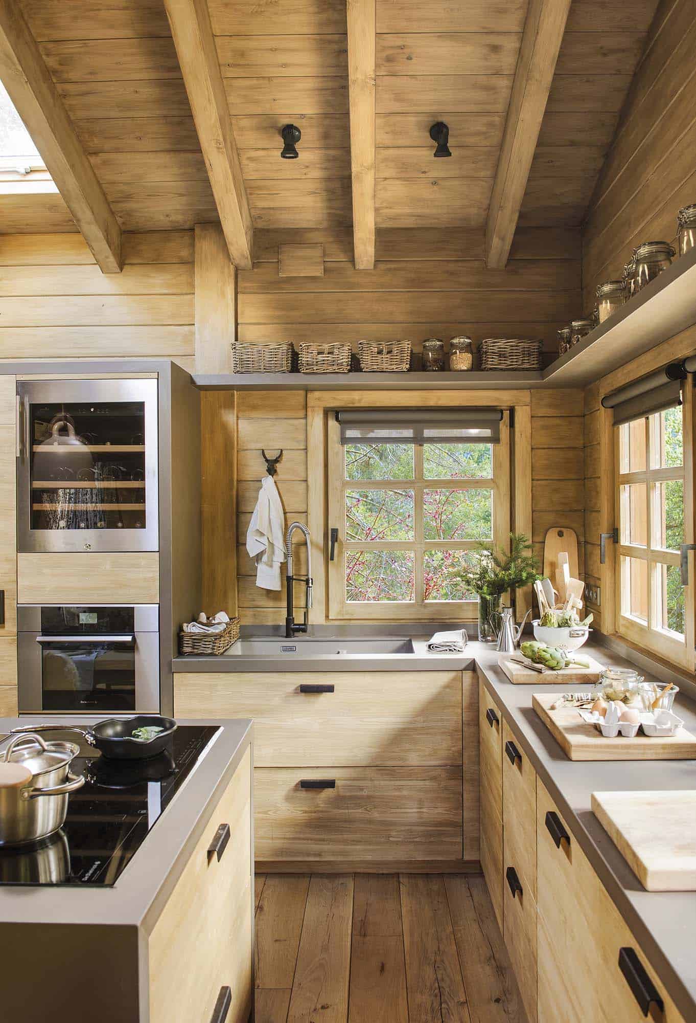 rustic-dream-cabin-kitchen