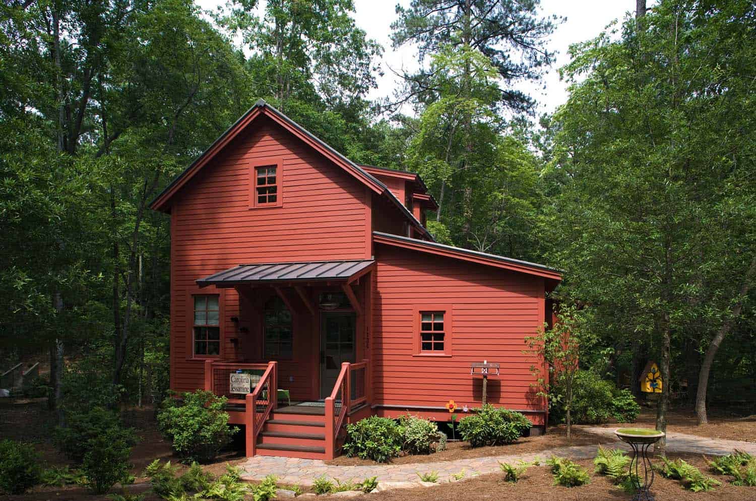 cottage-rustic-exterior
