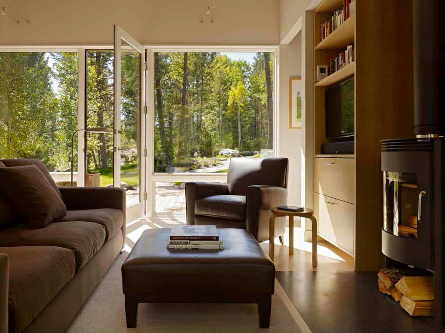 guest-house-contemporary-living-room