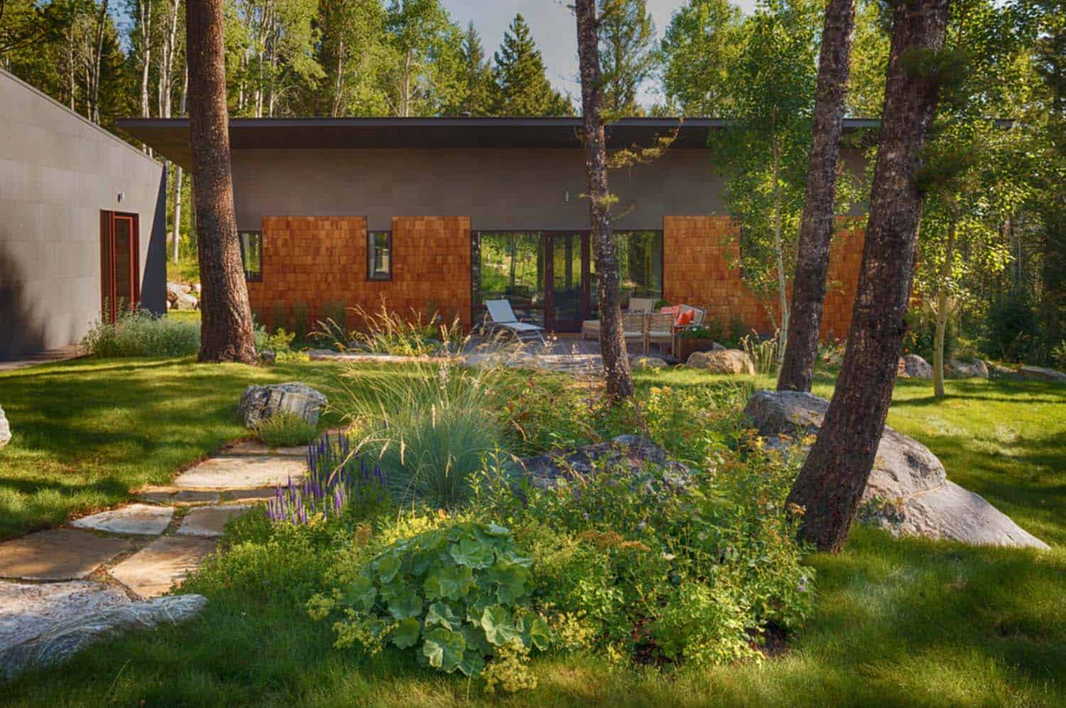 guest-house-contemporary-exterior