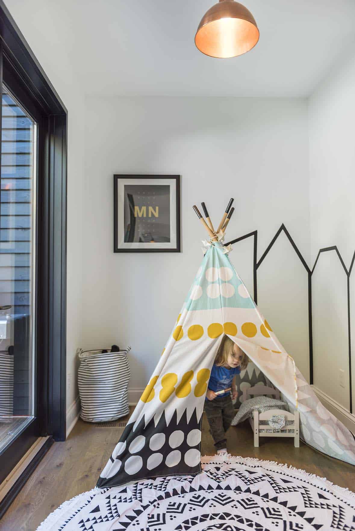 residence-modern-farmhouse-kids-playroom